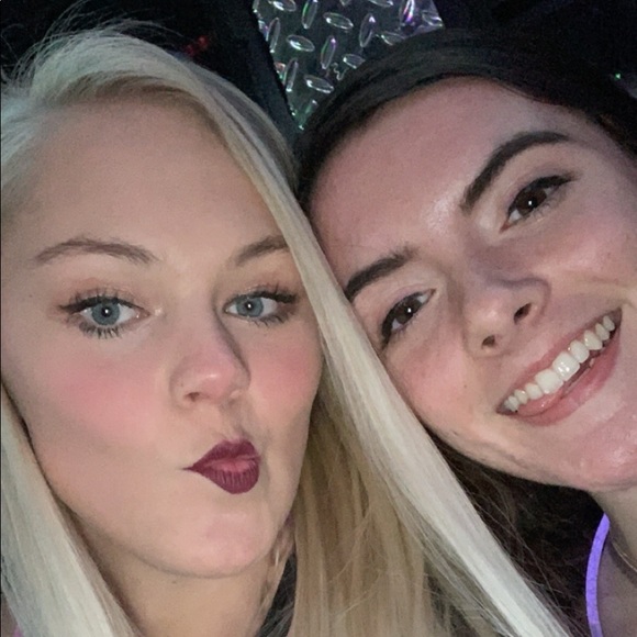 Meet your Posher, Peyton - Picture 2 of 2